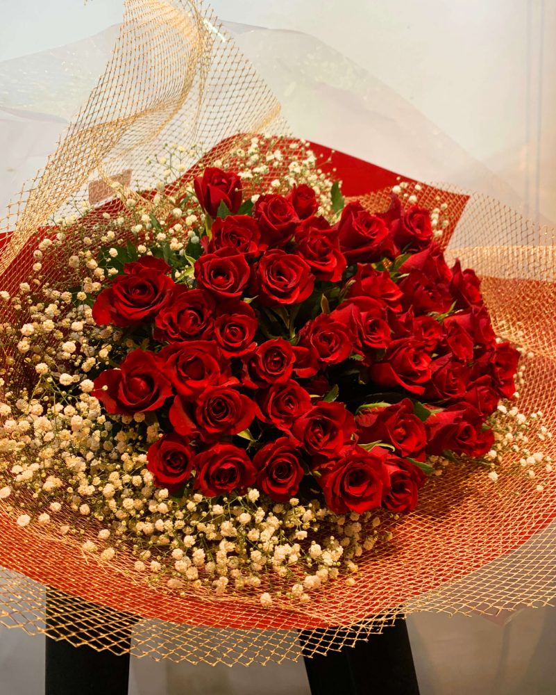 バラ40本とかすみ草のBouquet