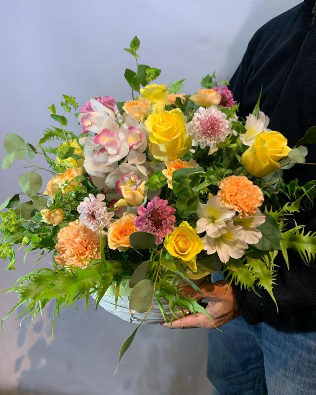 #arrangement 
#flowerarrangement 
#gift 
#お祝い花 
#花屋