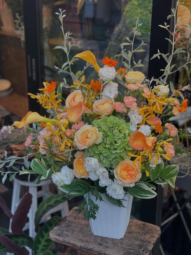 胡蝶蘭はじめ、様々なアイテムをご用意してお客様をお待ちしております。 #flowers#flowerarrangement#flowermagic
#floraldesign#flowerslovers#flowerpower
#florist#flowerstagram