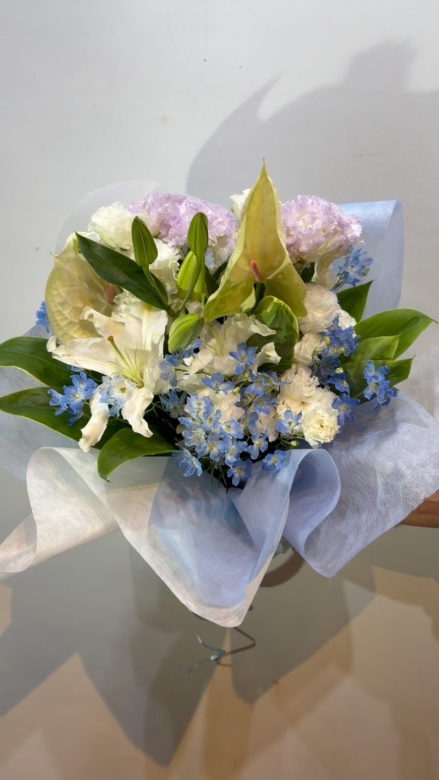 #bouquet 
#flowerbouquet 
#gift 
#お祝い花
#花屋