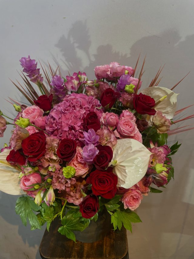 #arrangement 
#flowerarrangement 
#gift 
#送別
#花屋