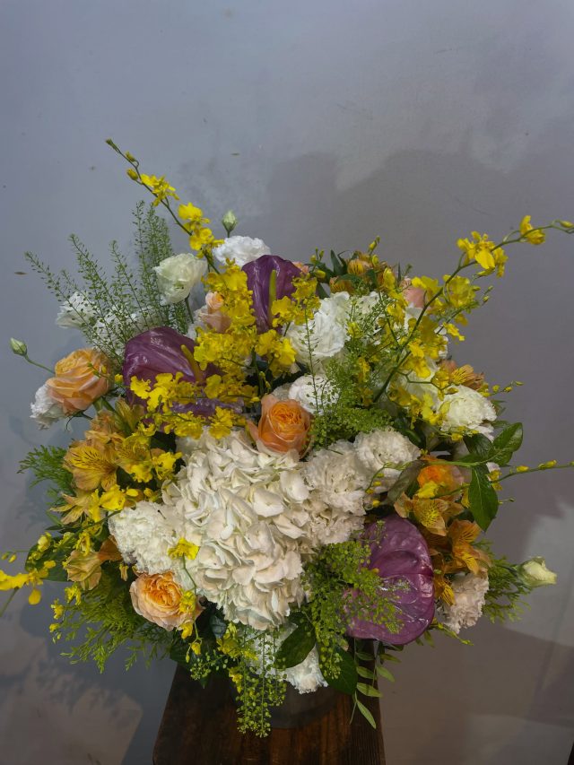 #arrangement 
#flowerarrangement 
#gift 
#送別
#花屋