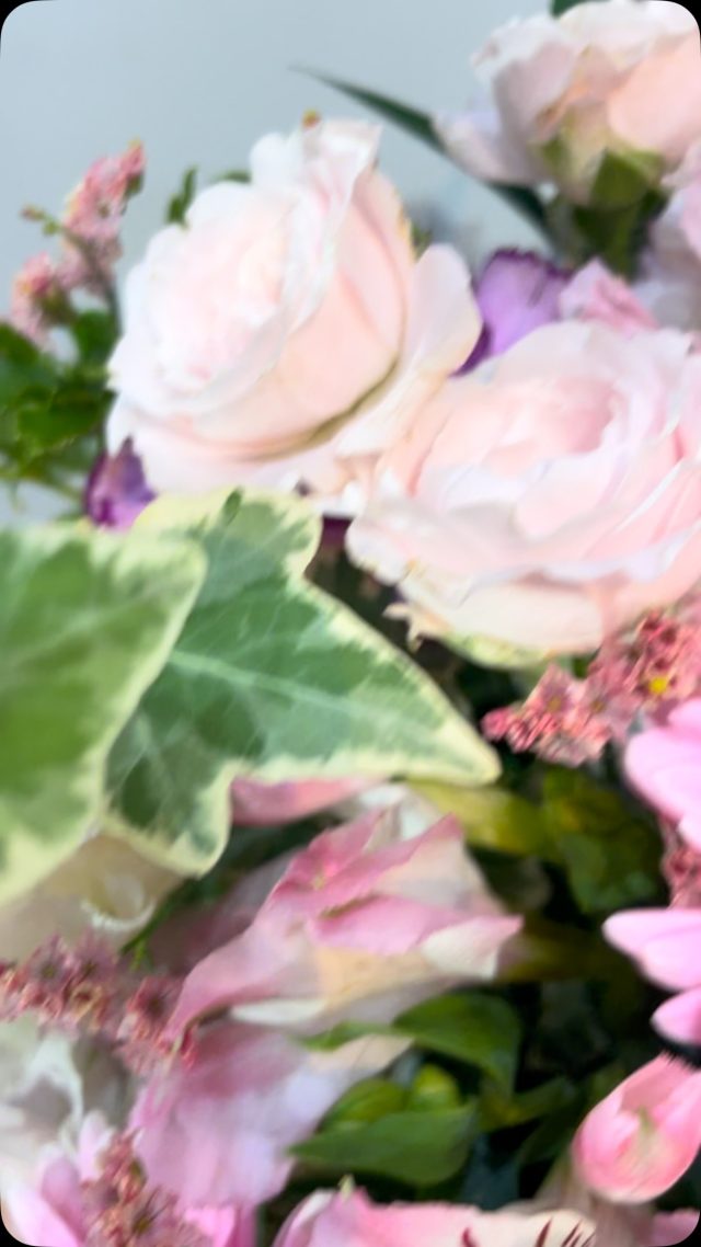 スタンドタグ
#arrangement 
#flowerarrangement 
#gift 
#スタンド花
#お祝い花