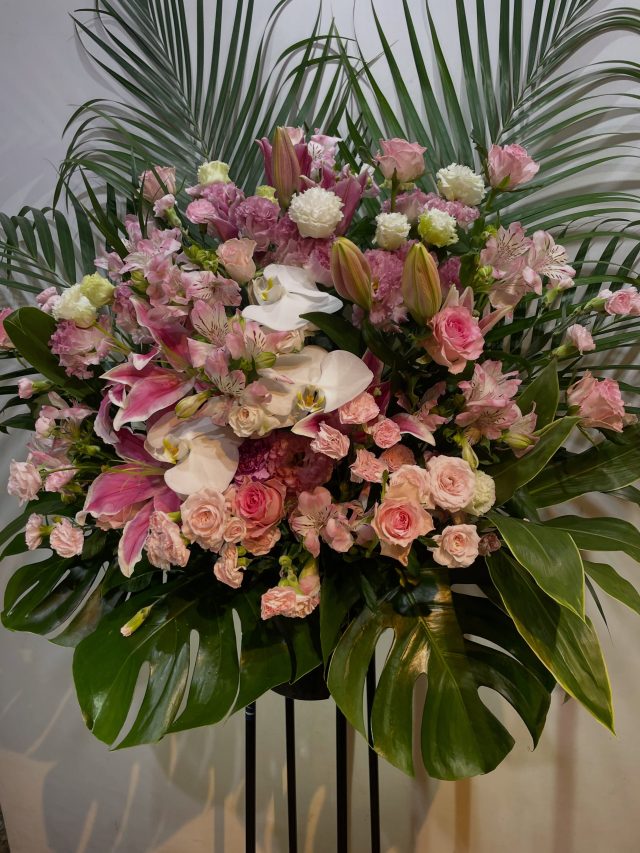 スタンドタグ
#arrangement 
#flowerarrangement 
#gift 
#スタンド花
#お祝い花