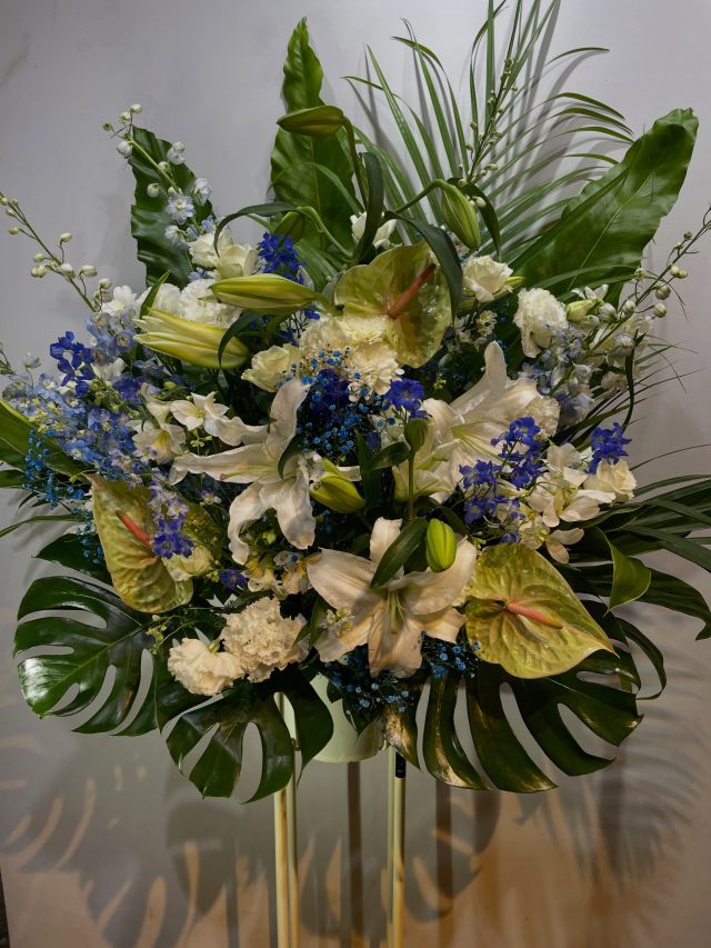 スタンドタグ
#arrangement 
#flowerarrangement 
#gift 
#スタンド花
#お祝い花
