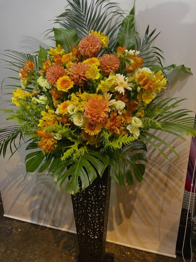 スタンドタグ
#arrangement 
#flowerarrangement 
#gift 
#スタンド花
#お祝い花