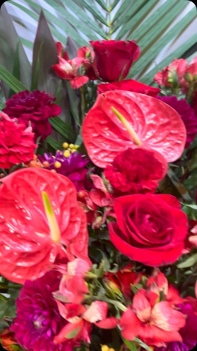 #arrangement 
#flowerarrangement 
#gift 
#スタンド花
#お祝い花