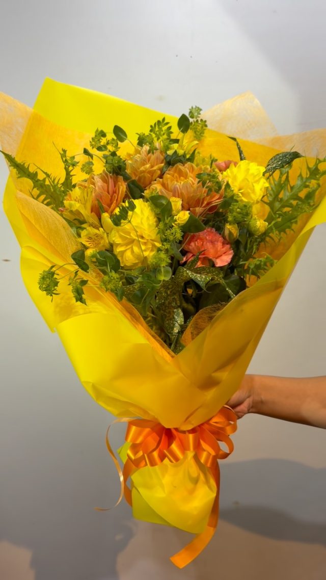 #bouquet 
#flowerbouquet 
#gift 
#お祝い花 
#花屋
