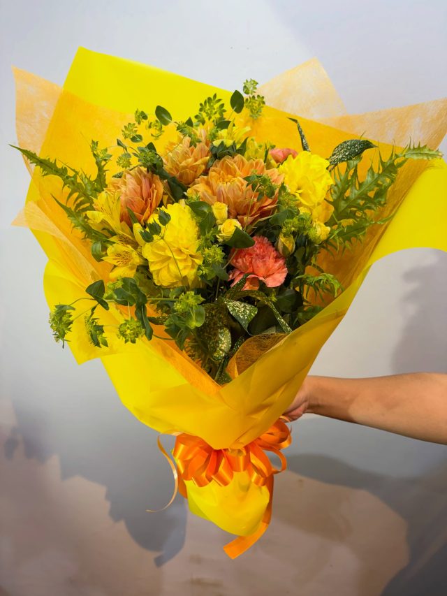 #bouquet 
#flowerbouquet 
#gift 
#お祝い花 
#花屋