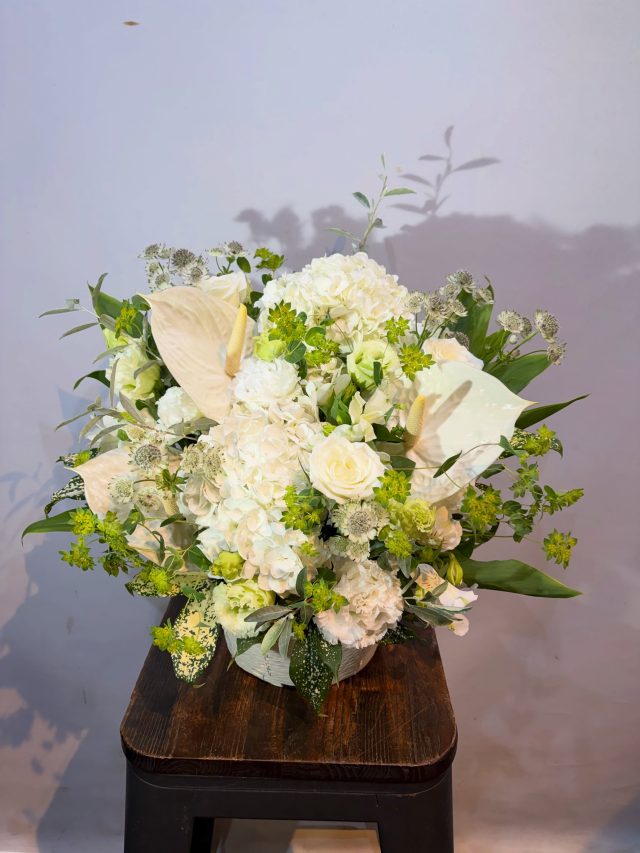 #arrangement 
#flowerarrangement 
#gift 
#お祝い花 
#花屋