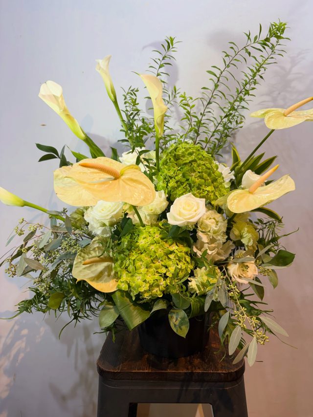 #arrangement 
#flowerarrangement 
#gift 
#お祝い花 
#花屋