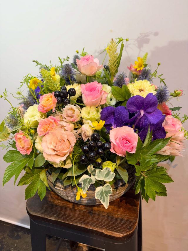 #arrangement 
#flowerarrangement 
#gift 
#お祝い花 
#花屋